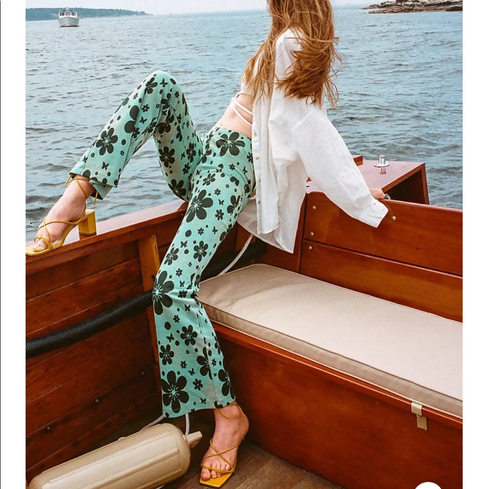 Urban Outfitters Bryn pull on flare pant